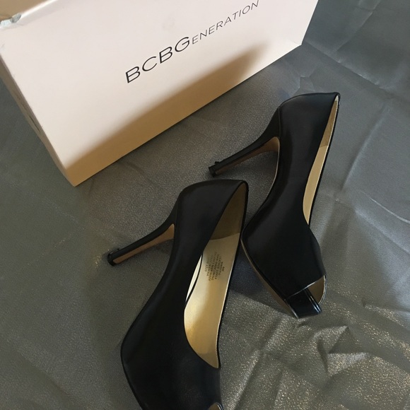 Designer Shoes - Picture 2 of 2